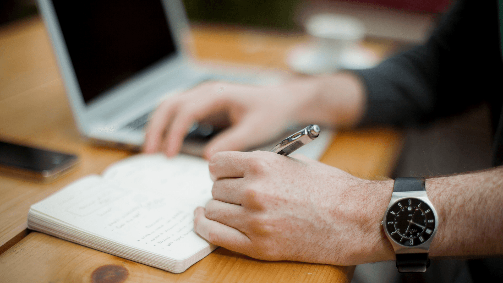 Left-Handed IQ: Are Left-Handed People Smarter?