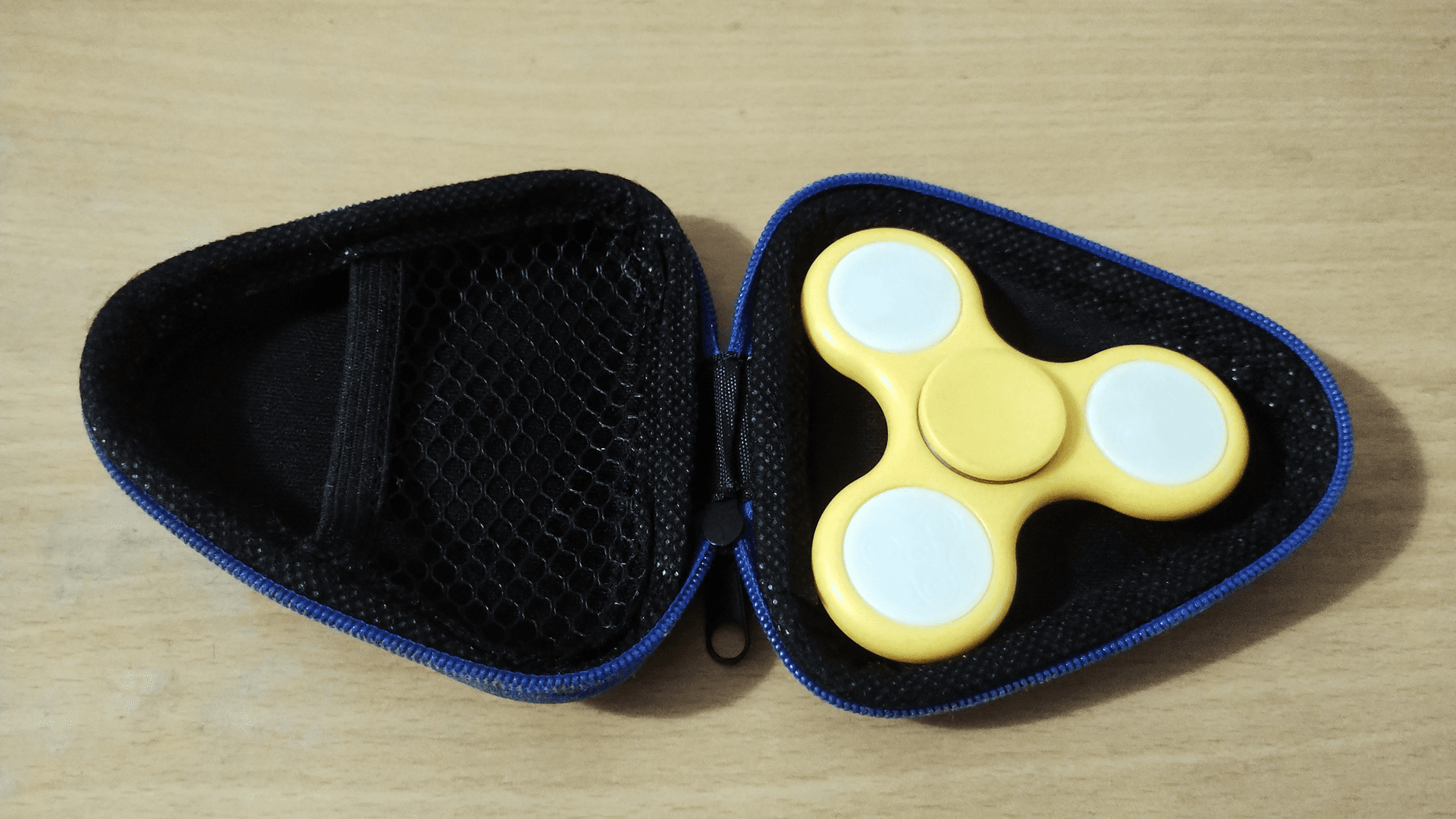 Is Fidgeting a Sign of Intelligence? What the Research Shows